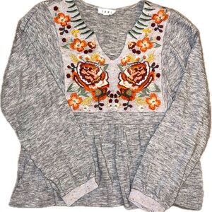 Embroydered floral grey sweater THML size large